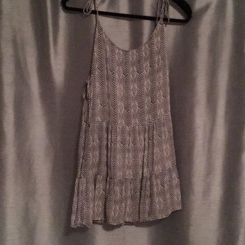 Black and white patterned sun dress